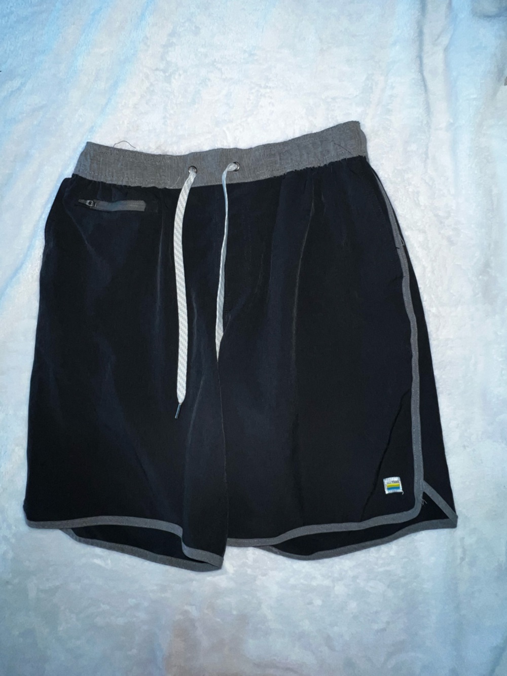 Vuori banks shorts size Medium men’s sports athletic wear